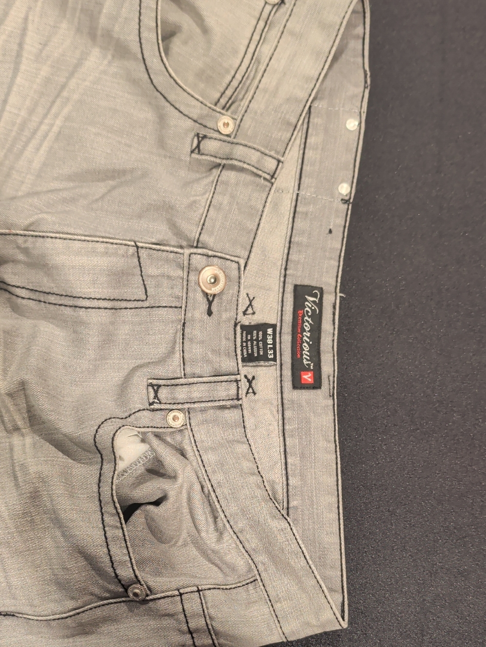 Victorino Slim Fit Men’s Jeans in Light Gray